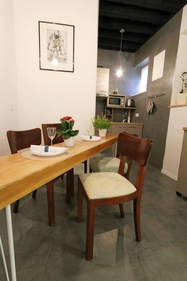 Val&Mar Studio Apartment Zara Esterno foto