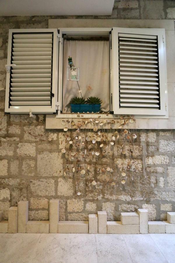 Val&Mar Studio Apartment Zara Esterno foto